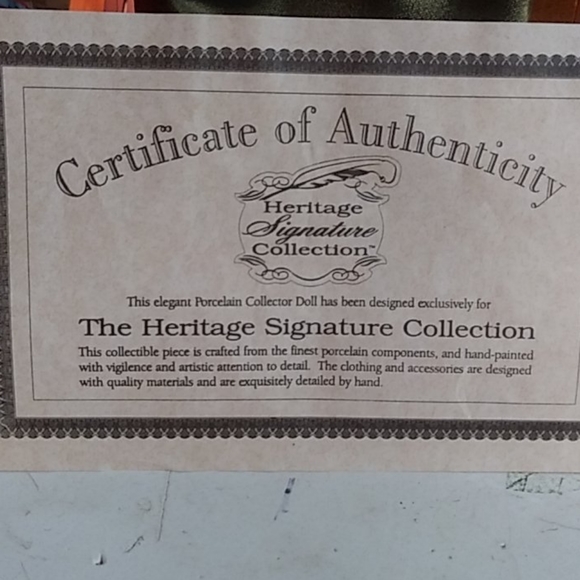 Porcelain doll - Picture 2 of 2